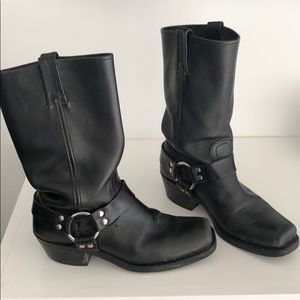 Frye black boots Harness